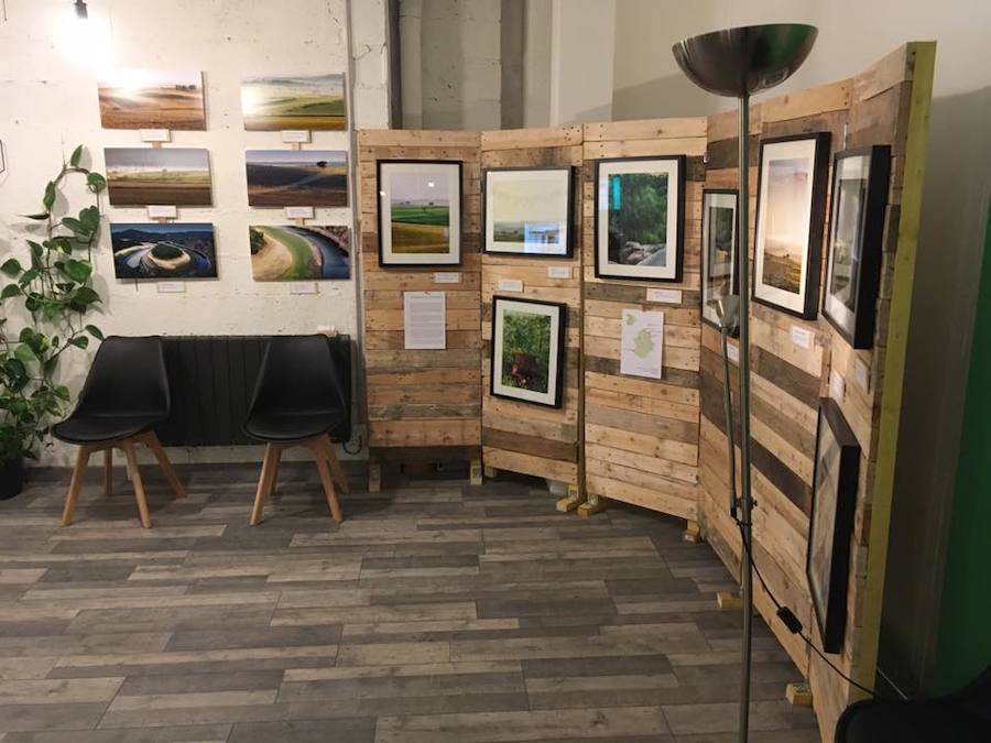 Maribel Herrero expone en París fotos de naturaleza de la localidad