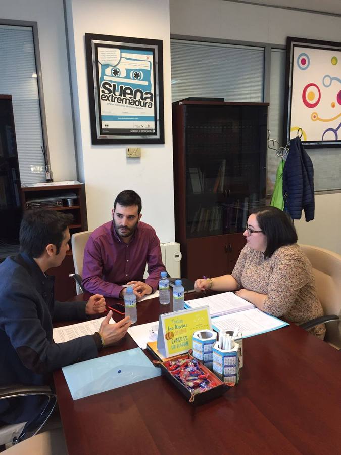 El IJEX y el Ayuntamiento buscan atender la demanda de los jóvenes poblanchinos
