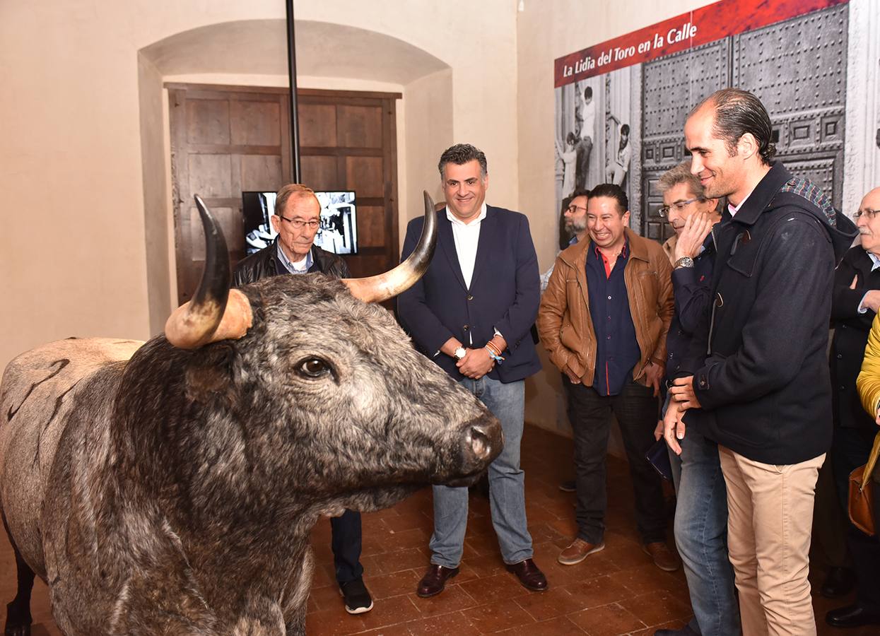 Inaugurada la exposición permanente de las Fiestas de San Juan