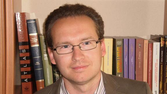 «Suárez necesitaba tanto a Carrillo como Carrillo a Suárez para sobrevivir en medio de la tormenta»