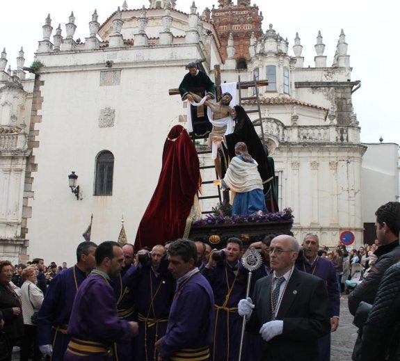 Hoy, tres procesiones organizadas por la Cofradía de Jesús Nazareno