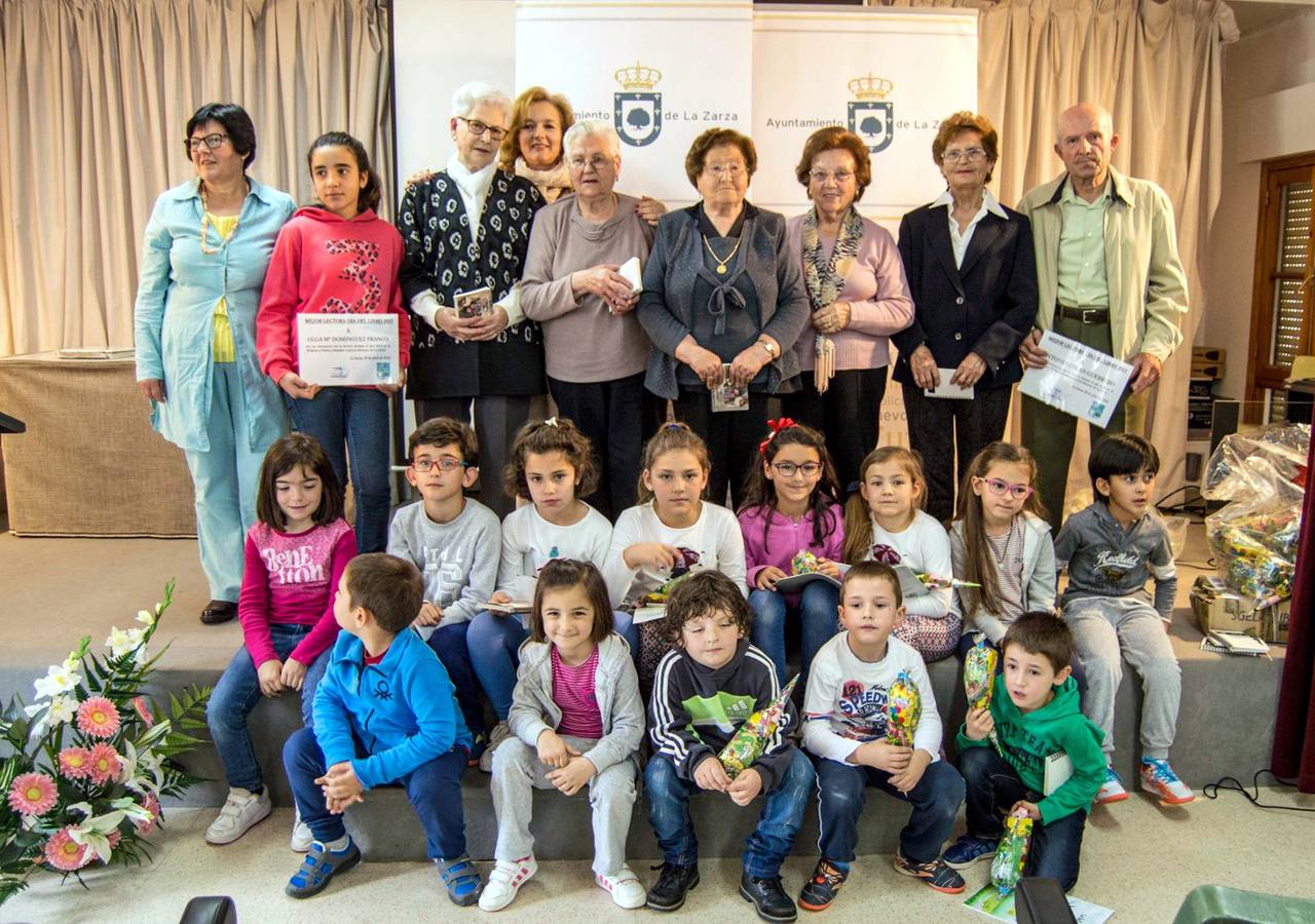 La biblioteca pública premia a sus mejores lectores