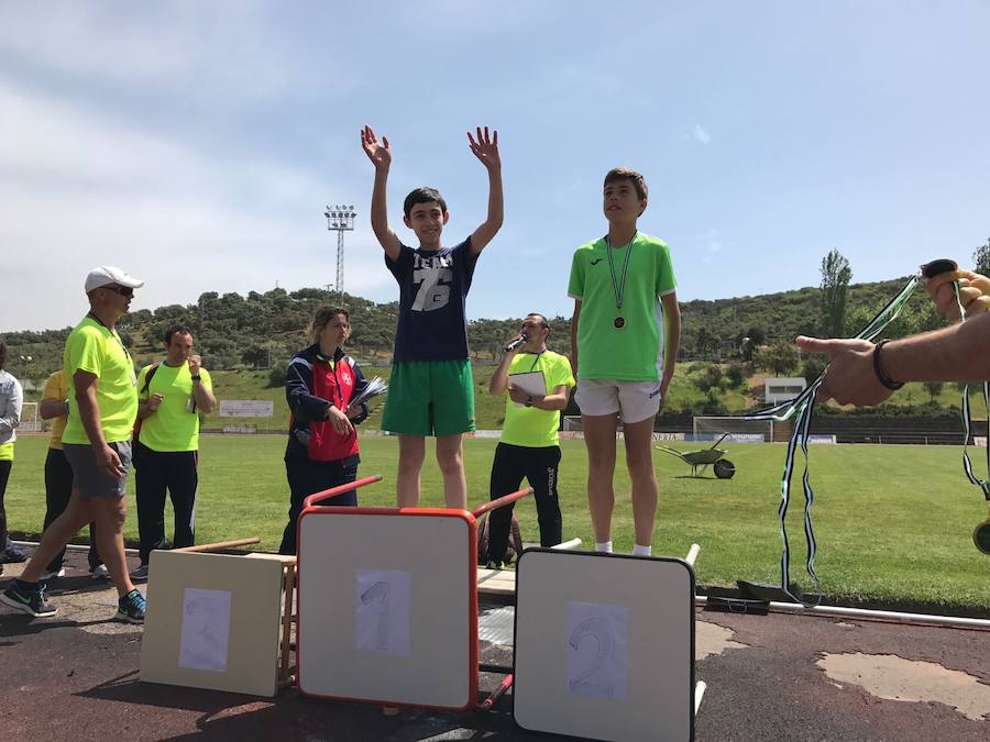 Los alumnos del CEIP consiguen 8 medallas en la II Convivencia Deportiva de Jerez
