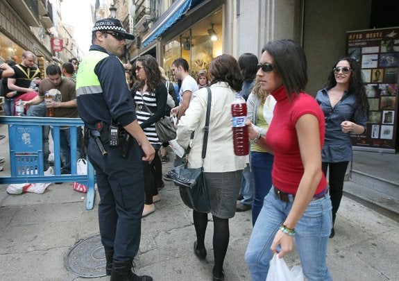 El botellón vuelve a cuestionar el Womad