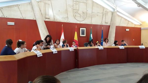 Los centros escolares de Villafranca celebraron esta mañana sesión de pleno infantil