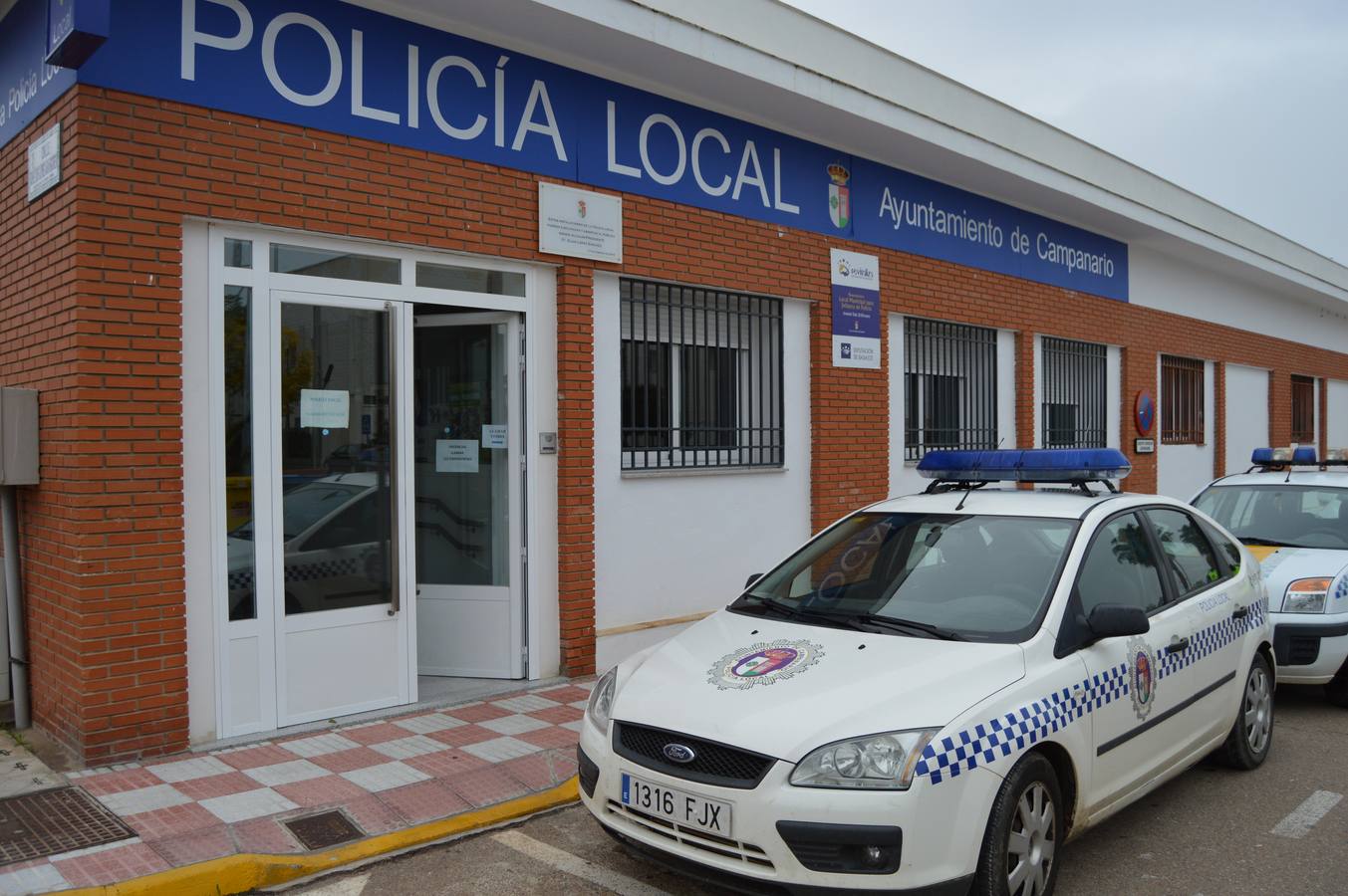 La falta de efectivos en la Policía Local enfrenta al gobierno y a la oposición