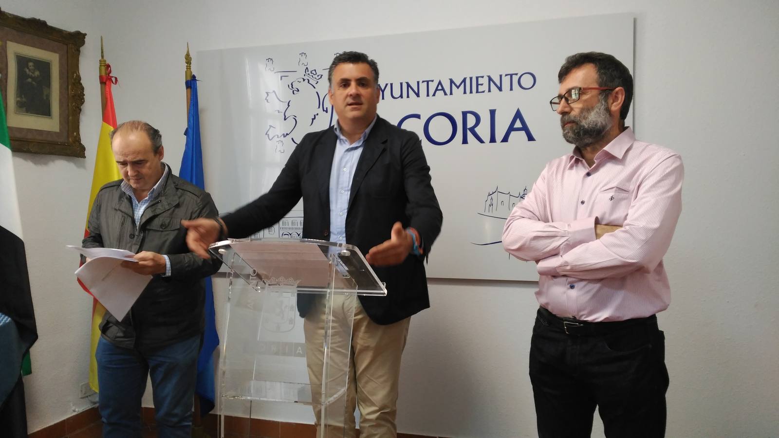 Coria insta a la Junta a revertir el canon de saneamiento