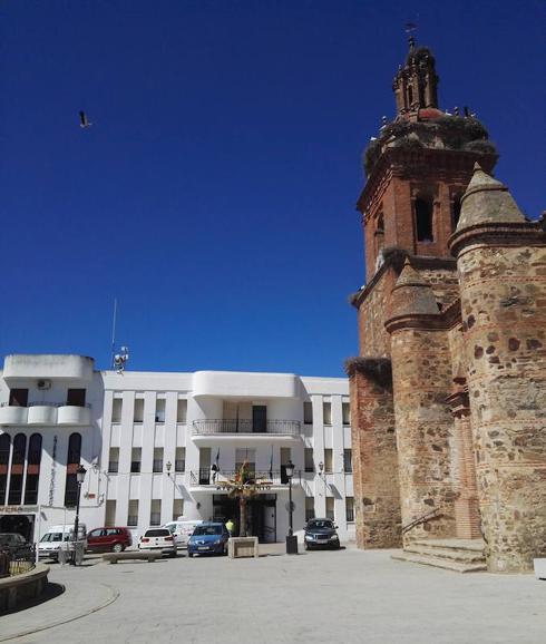 La Audiencia mantiene en prisión a los acusados de forzar a una niña a casarse