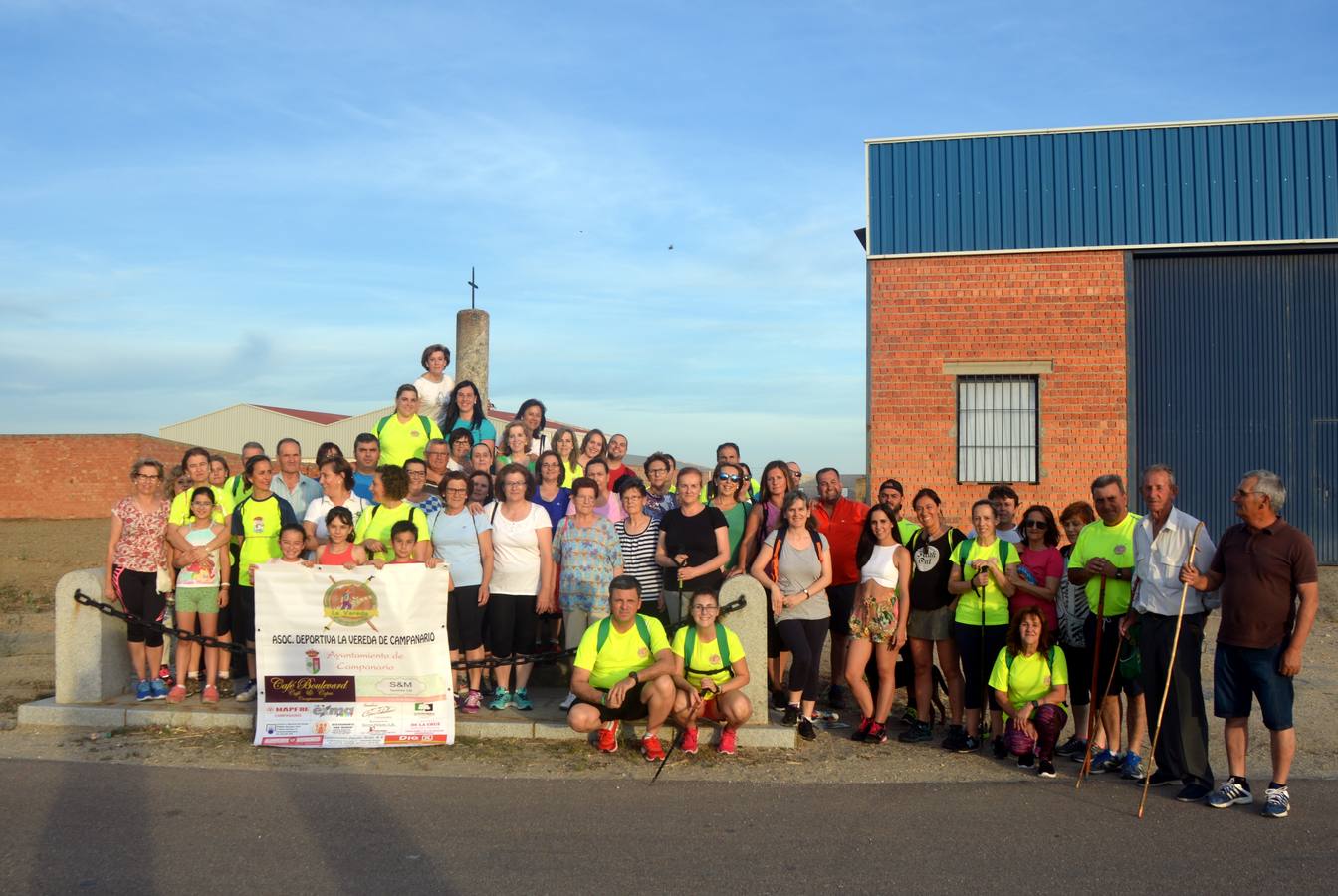 La ruta nocturna con motivo de la luna llena de junio atrajo a 65 participantes