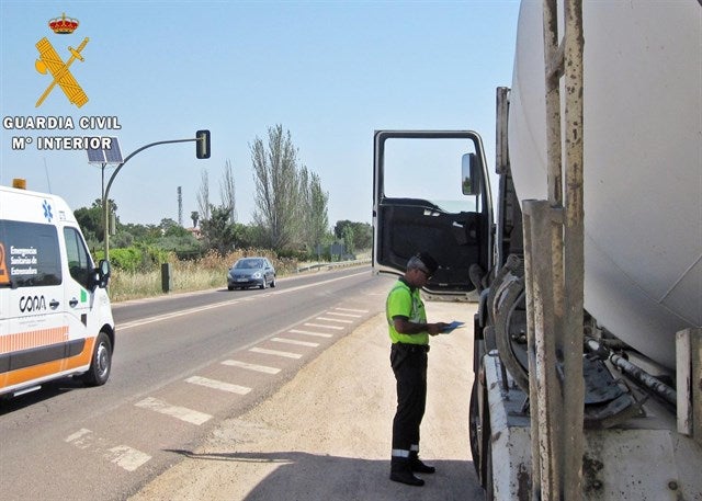 Denunciado un conductor por inventarse un accidente de tráfico en Monesterio para evitar una multa