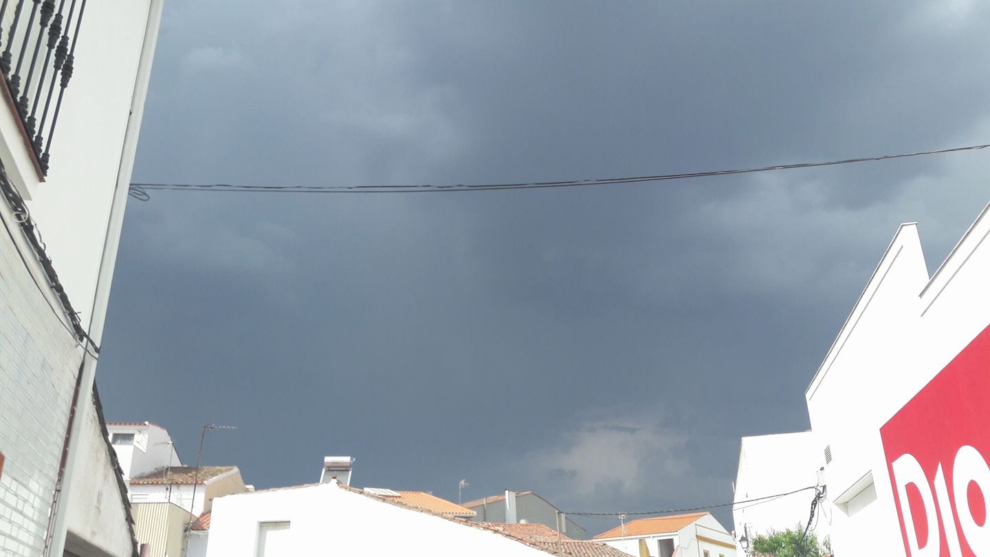 Alerta amarilla por tormentas para esta tarde en la provincia de Badajoz
