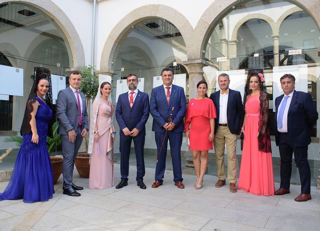 Antonio José Hernández fue presentado al pueblo como abanderado de las Fiestas de San Juan