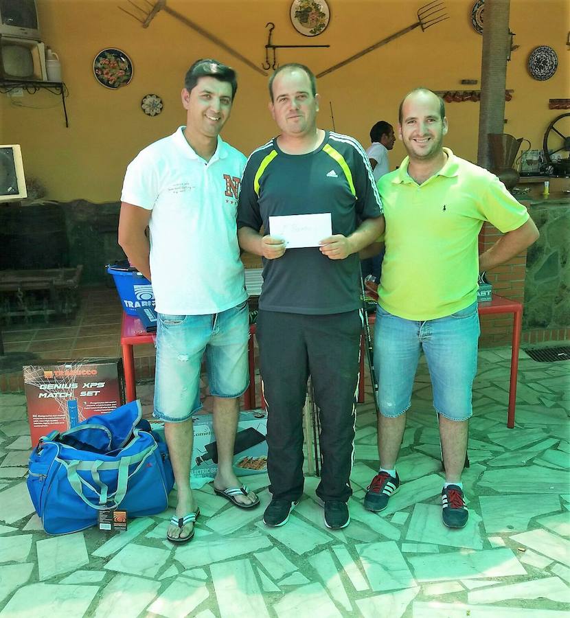Michael Olivera gana el X Maratón nocturno de pesca deportiva 'Alcarrache'