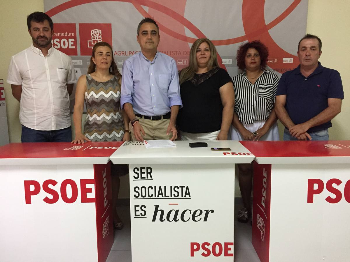 Juan Pedro Moreno afirma que la compra de terrenos para el nuevo pabellón puede hipotecar la ciudad