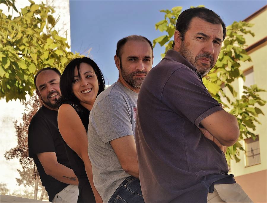 El grupo local LAGRANDE participa en un concurso de bandas en directo