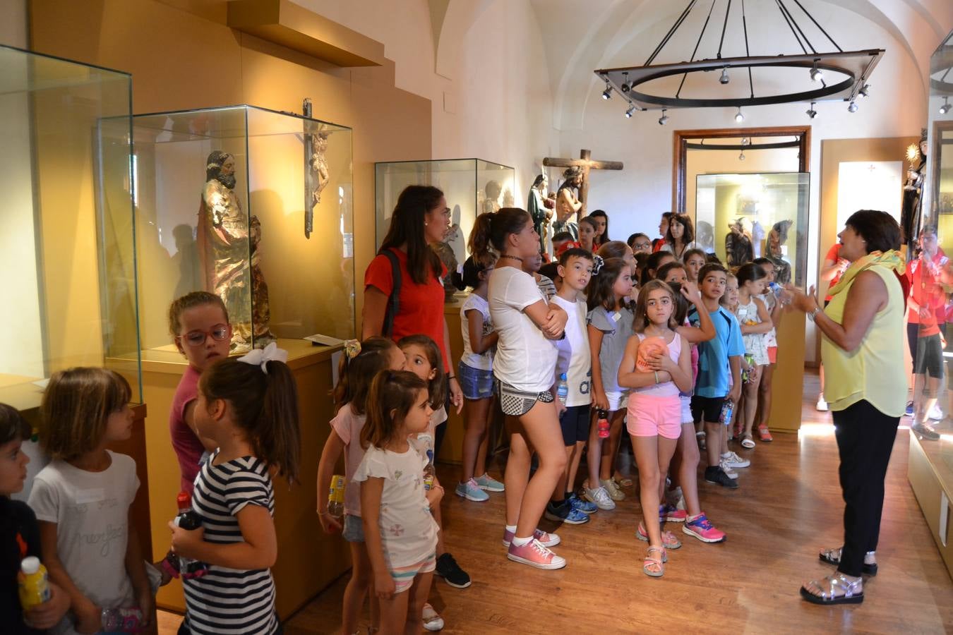 Unos 40 niños conocen y aprenden a preservar el patrimonio de Jerez en el III Campamento Turístico Cultural