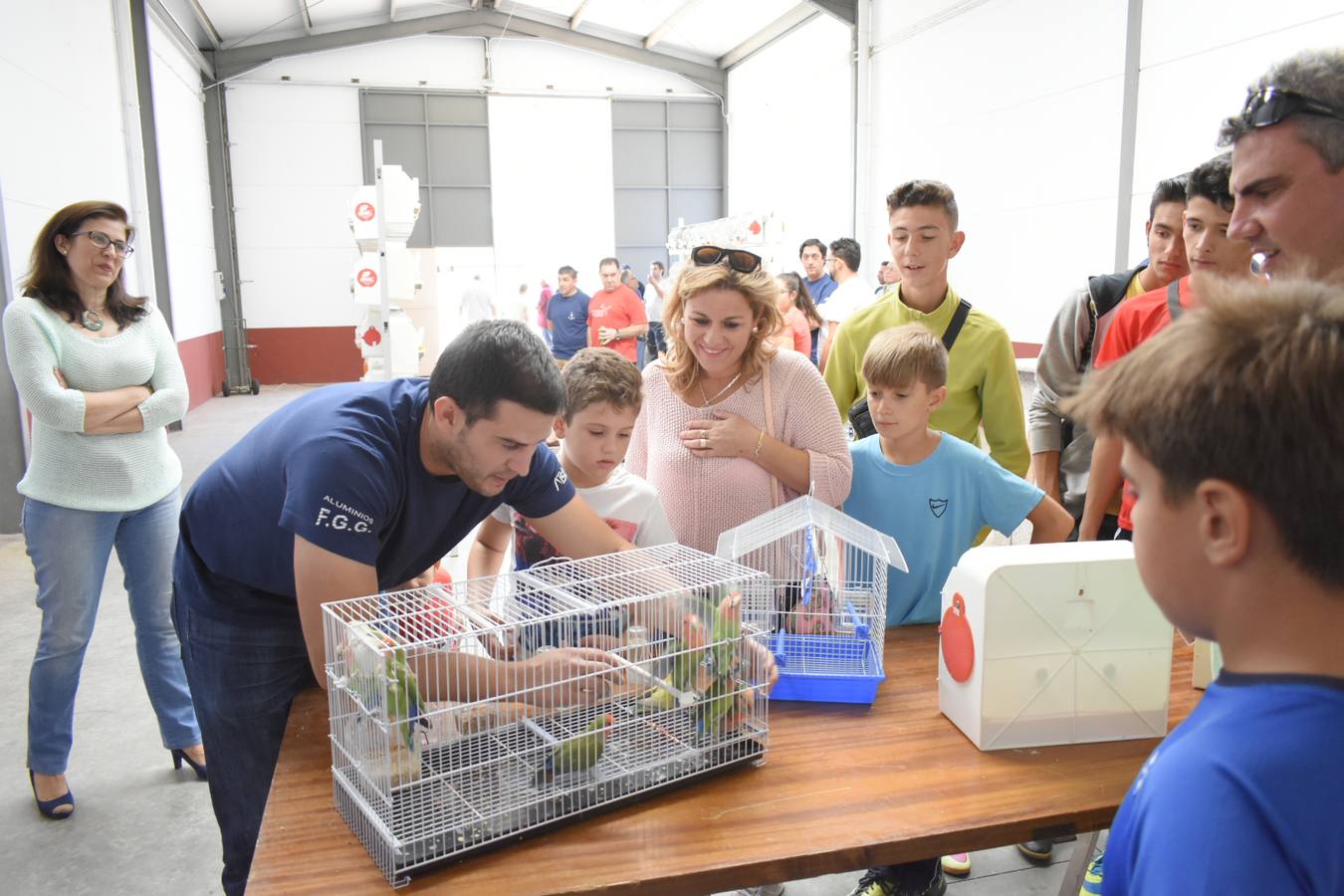 La primera muestra ornitológica de Campanario acogió 164 ejemplares