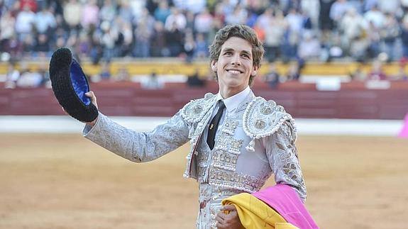El Ayuntamiento fleta un autobús para asistir a la corrida de toros de la Feria de Zafra