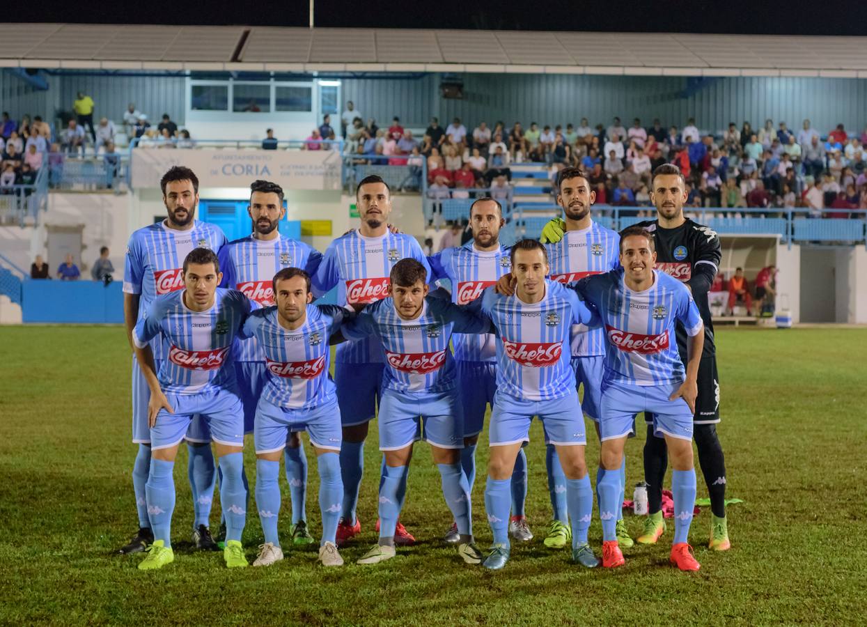 Un gran Coria doblegó a un buen Don Benito