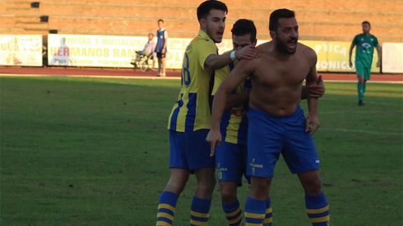 El gol 200 de Mariñas da el empate (2-2) a la SP Villafranca en el último minuto contra la UD Fuente Cantos