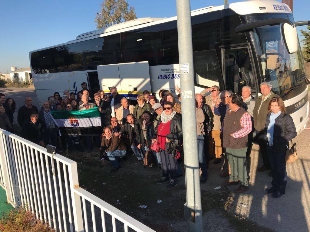 Los Santos de Maimona estuvo en Madrid reivindicando un tren digno para Extremadura