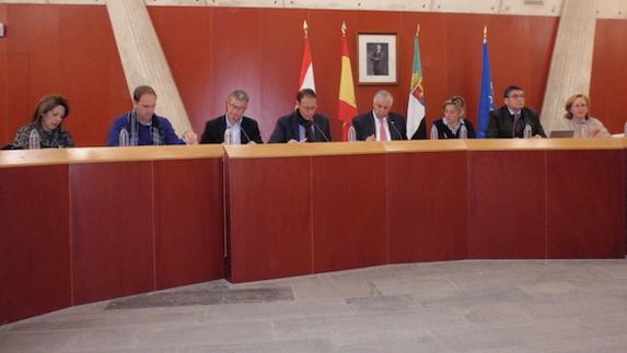 Los presupuestos municipales salen adelante por importe de 13,6 millones