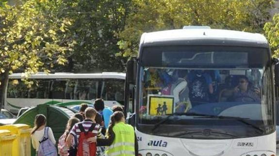 Tráfico pone en marcha esta semana una campaña de control del transporte escolar