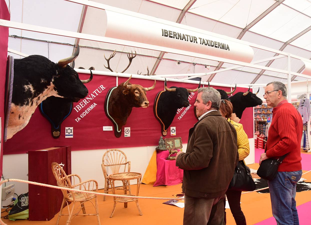 Antonio Ferrera inaugura la Feria Internacional del Toro de Coria