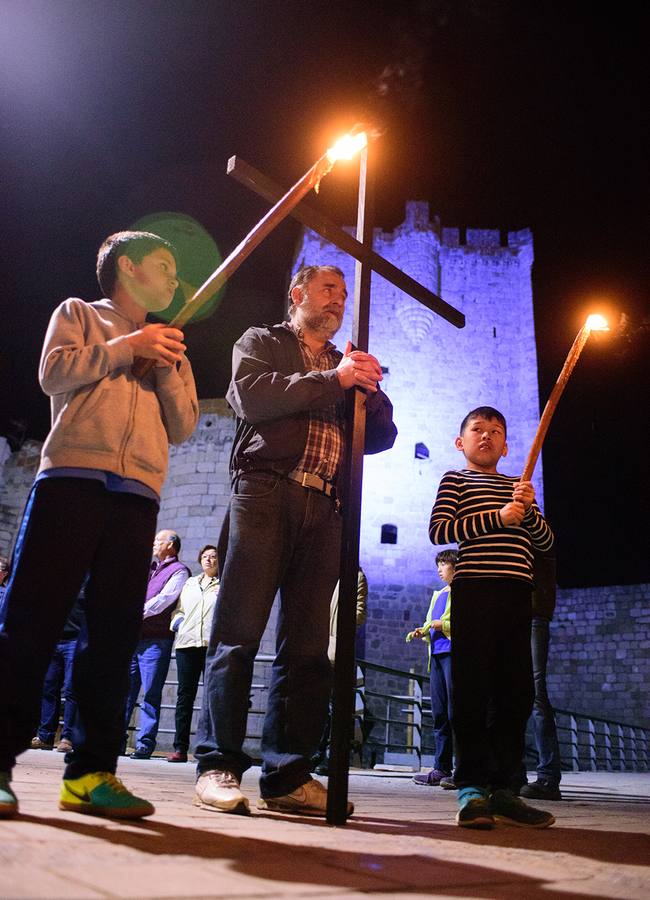 Hoy procesiona el Vía Crucis de Cáritas