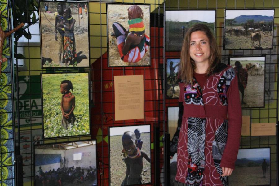 La cooperante de Medicos Mundi Elvira Cano acerca Kenia a Puebla dde la Calzada