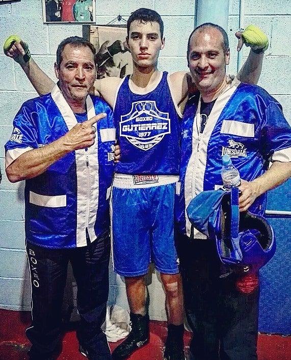 Samir vence en su primer asalto como boxeador