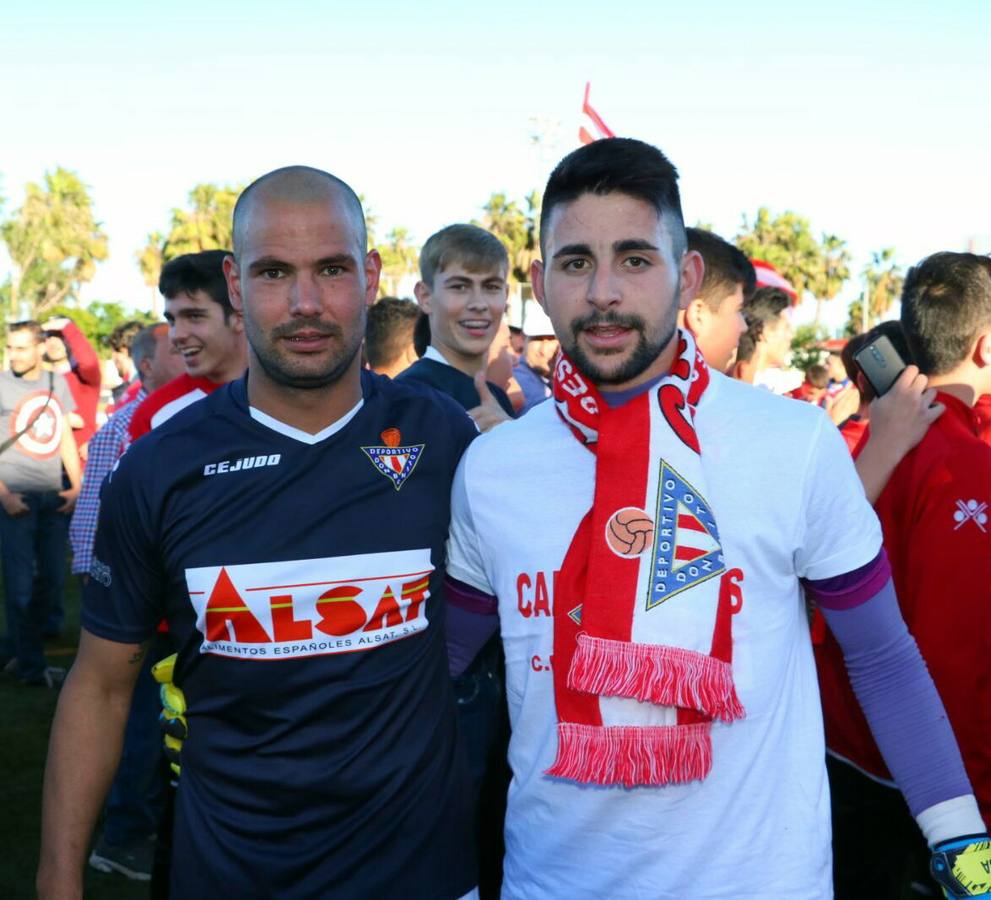 Trinidad y Sebas Gil, campeones de Tercera División con el Don Benito
