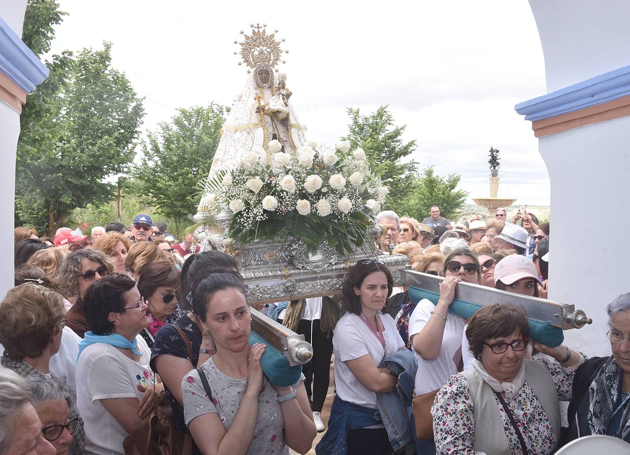Miles de corianos disfrutan de la romería de Argeme