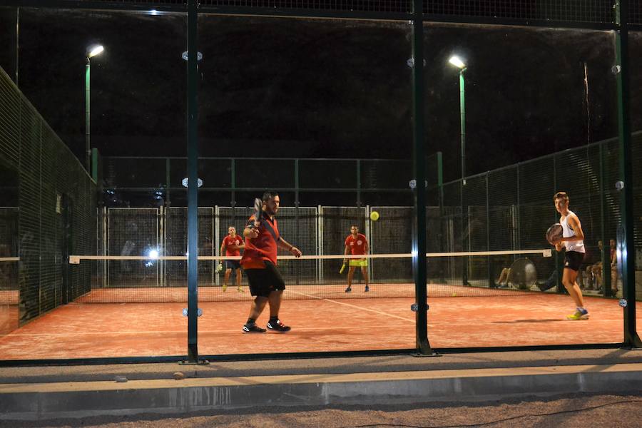 El Ayuntamiento organiza un torneo de convivencia de pádel