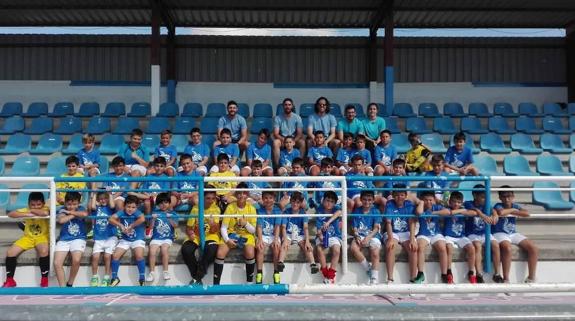 Finaliza el primer Campus de Fútbol Pebetero de Arroyo de la Luz