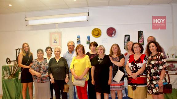 Las alumnas de artes plásticas dispondrán de su propio espacio en verano para continuar con sus trabajos