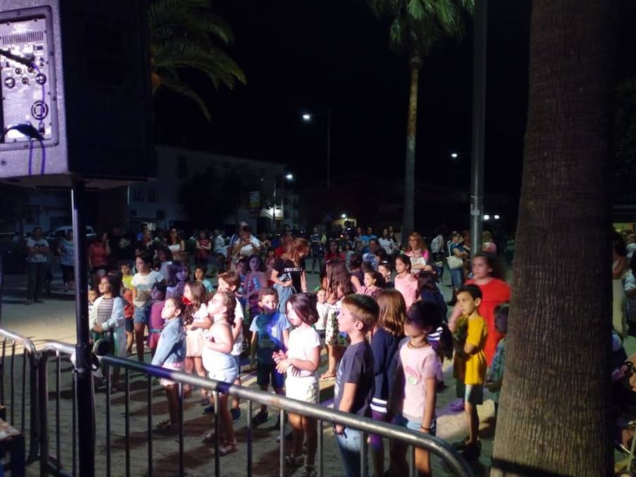 El Día del Niño en la piscina munipal