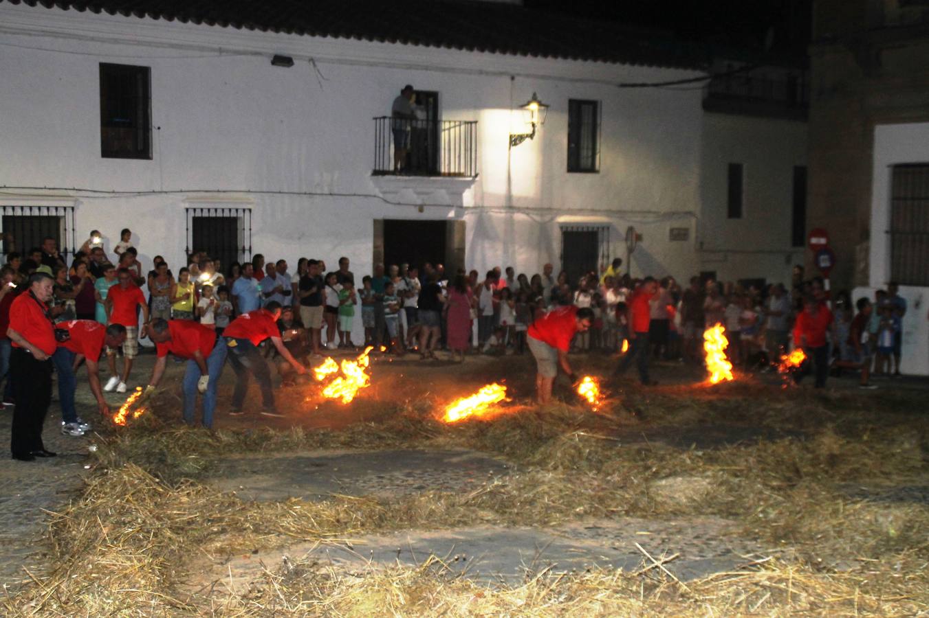 La quema del rabo del diablo también protagoniza la víspera de la festividad del Patrón