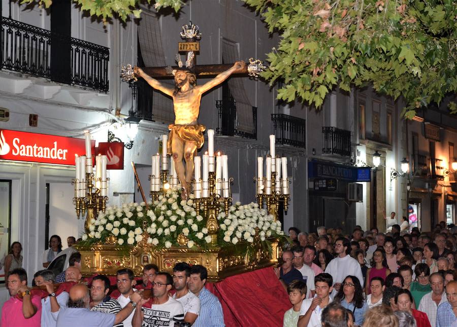 El Cristo de la Expiración ha sido trasladado a la Iglesia para su novena