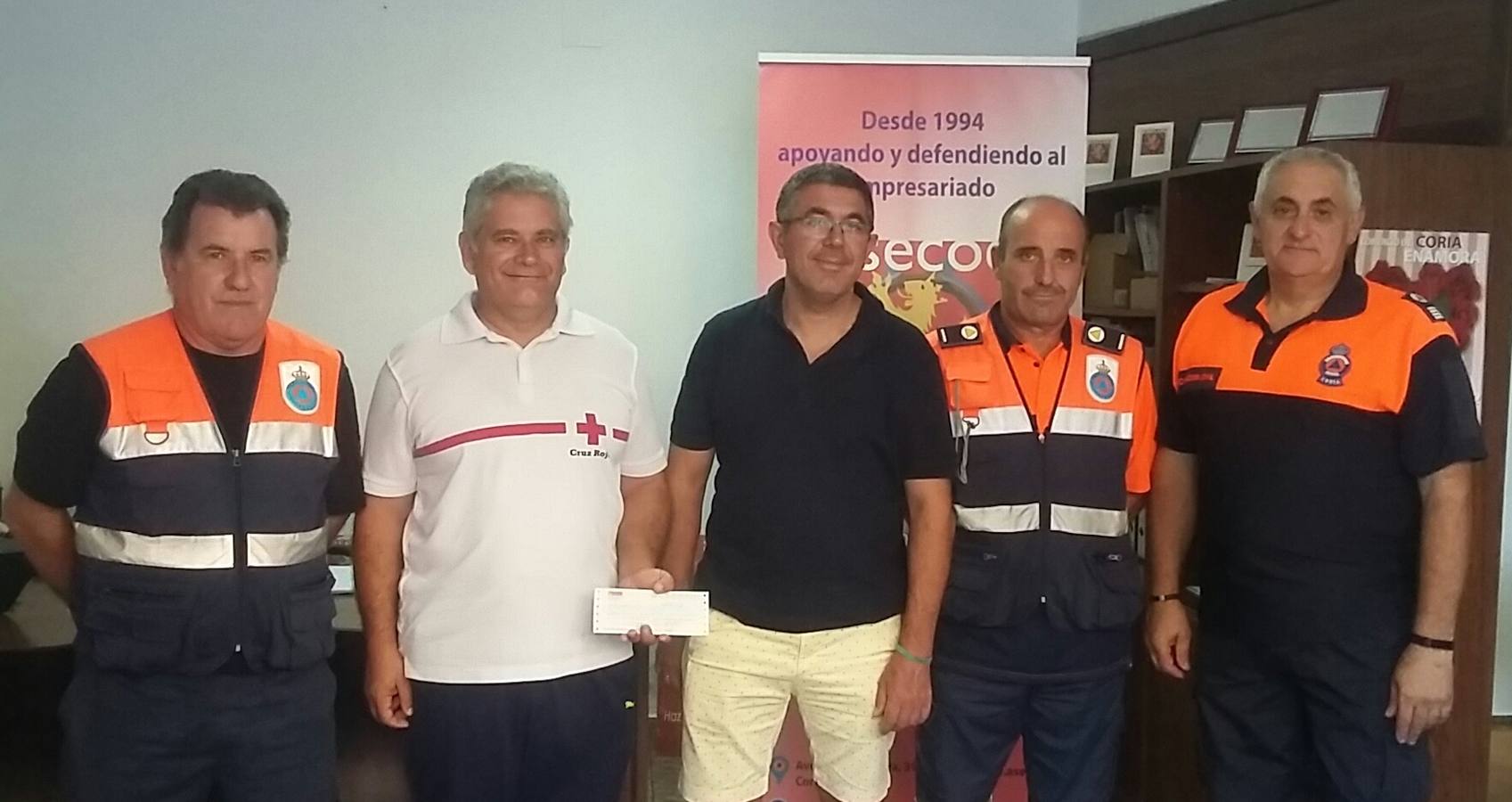 El sector hostelero de Coria dona los excedentes de la feria de San Pedro a Cruz Roja y Protección Civil