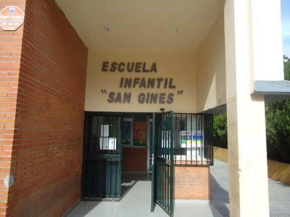 El PP acusa al PSOE de provocar un retraso en el inicio del curso de la escuela infantil San Ginés que ha empezado hoy