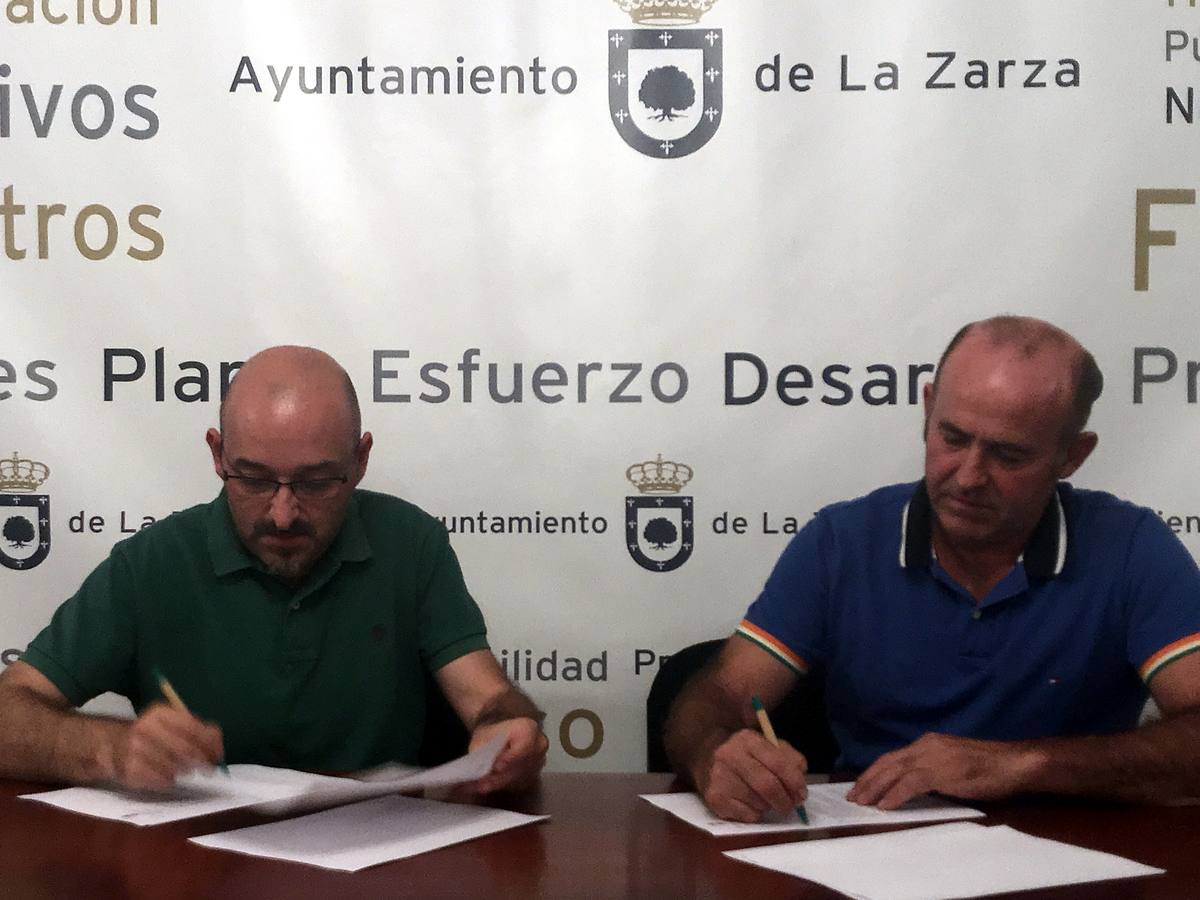 El Ayuntamiento y el CD Zarceño crearán una escuela de fútbol