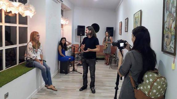 El malpartideño Alberto González TETO, inauguró su exposición ‘Onírica Sinestesia’ en el Espacio Belleartes de Cáceres