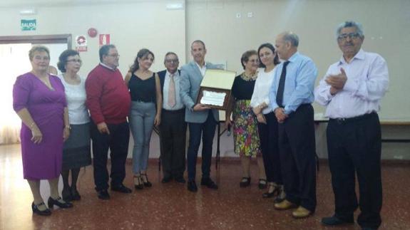 El Club La Paz Tercera Edad, de Malpartida de Cáceres, clausuró el pasado domingo su Semana Cultural