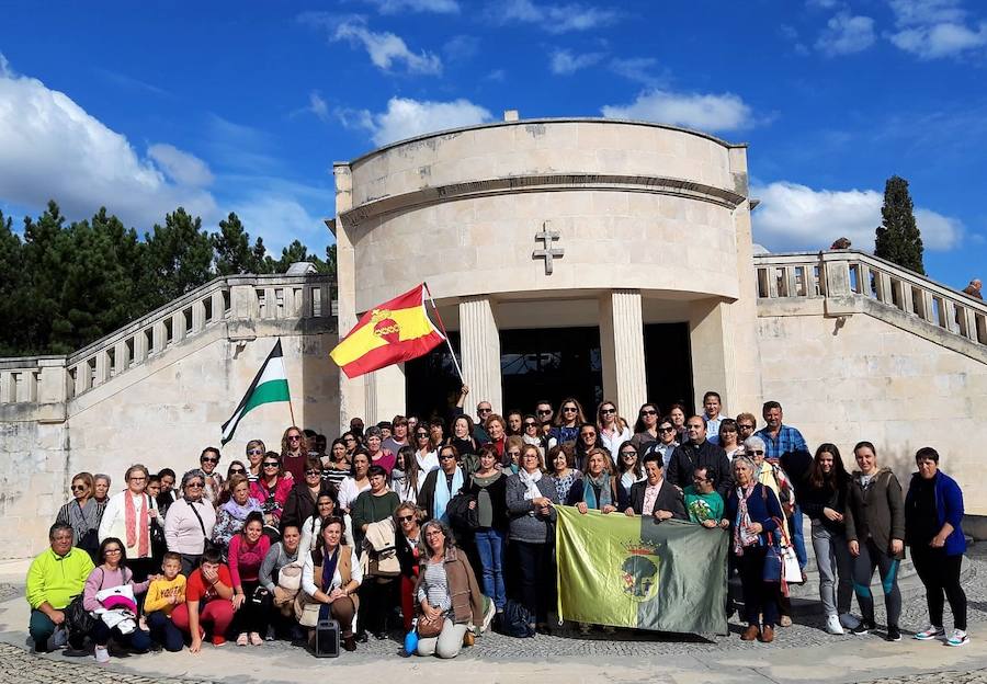 Más de 100 fieles en la primera peregrinación de la Agrupación de la Virgen de Fátima