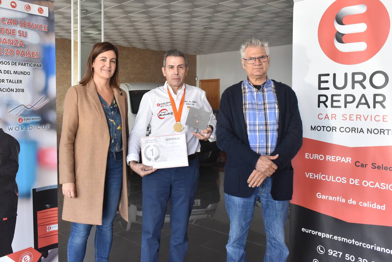 Manuel Fornet recibe un premio internacional en París
