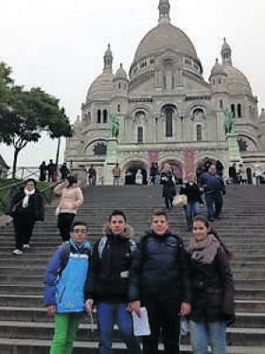 Alumnos del colegio de la Asunción, en París