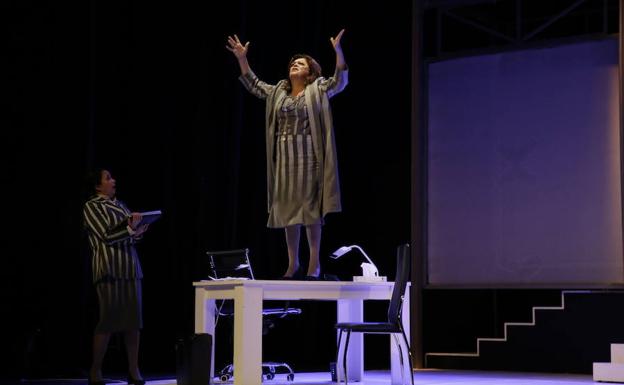 La Compañía Estampa Teatro representa la obra, «Homenaje Inesperado»