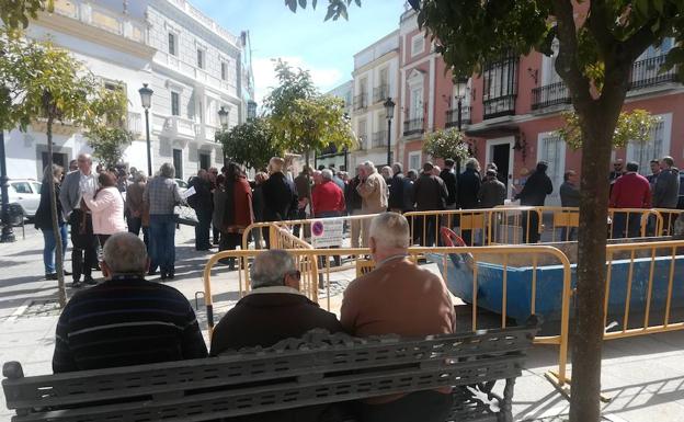 Los jubilados de nuevo se concentran por unas «pensiones dignas» en Zafra