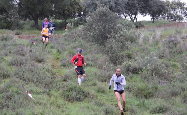 Cerca de 250 personas participan hoy en la IV Carrera de Montaña de Zafra